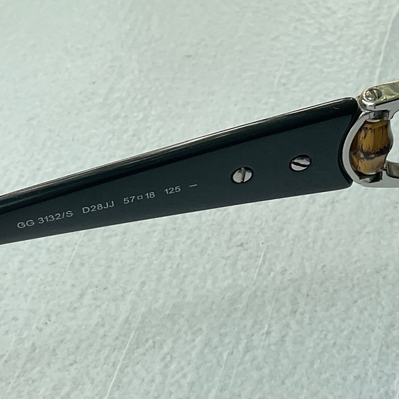 Authentic Gucci Sunglasses - Picture 4 of 11